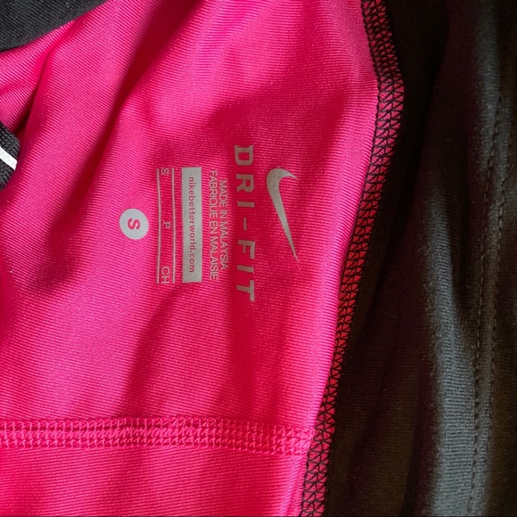 Nike Running Shorts with Inner Compression Layer - Picture 2 of 3